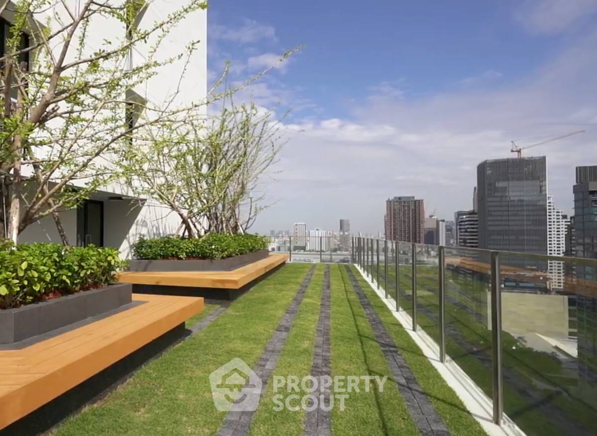picture 24th-Floor 2-Bedroom Condo at Noble Recole Sukhumvit 19, 400m to MRT Sukhumvit (ID 3082417) - 5/8