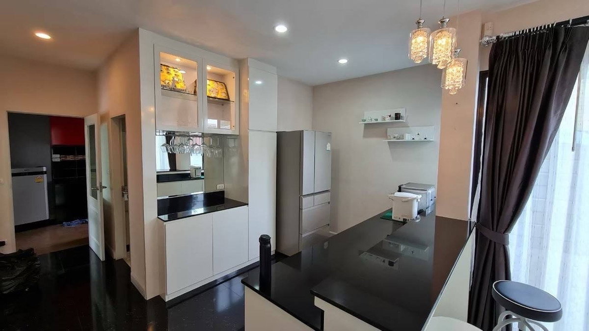 รูป 🏡✨ ให้เช่าบ้านเดี่ยวหรู 3 ชั้น — บ้านลุมพินี สวนหลวง ร.9 Modern Luxury พร้อมอยู่ ทำเลสะดวก ใกล้ทางด่วน วงแหวน และแหล่งธุรกิจ - รูปที่ 3/18