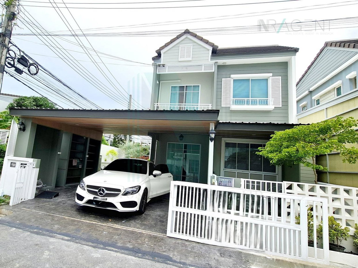 รูป ให้เช่าทาวน์เฮาส์ 2 ชั้น เดอะ วิลเลจ บางนา กม.10 3 ห้องนอน 2 ห้องน้ำ - รูปที่ 1/8