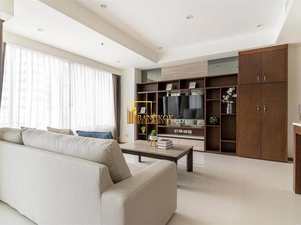 picture Emporio Place | Charming 2 Bedroom Condo in Phrom Phong - BR2237CD - 3/32