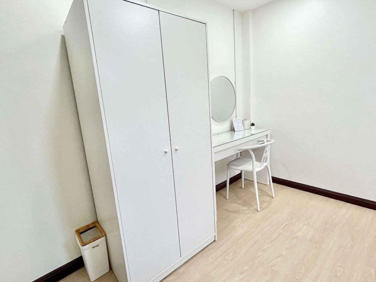รูป ปล่อยเช่าทาวน์เฮาส์ ทำเลสวนดอก – กองบิน 2 ห้องนอน 2 ห้องน้ำ - รูปที่ 13/17