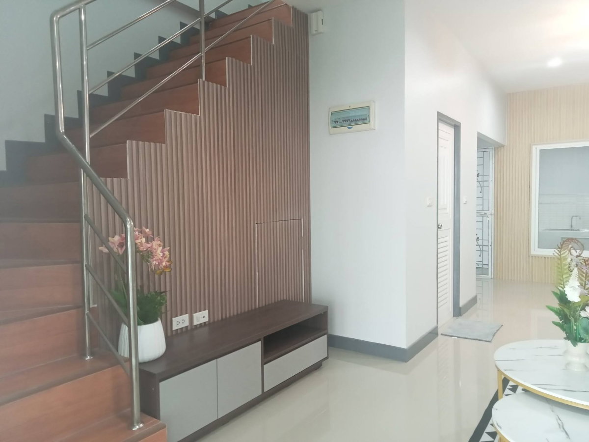 รูป 🔥 ขายทาวน์โฮม 2 ชั้น หมู่บ้านพรเทพ การ์เด้น วิลล์ 9 (Pornthep Garden Ville 9) | ใกล้มอเตอร์เวย์พัทยา - รูปที่ 3/12