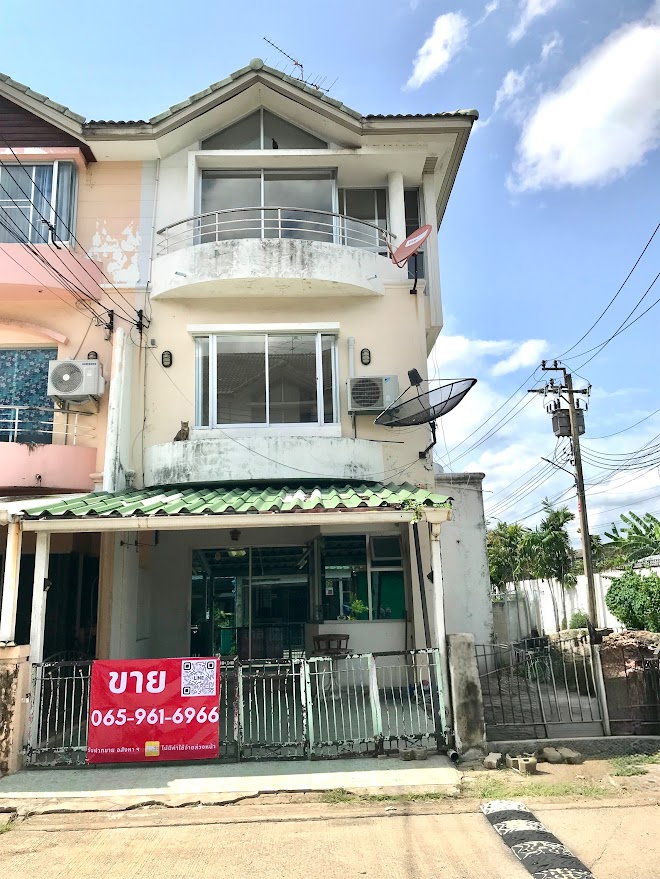 รูป ขายศุภาลัย วิลล์ รัชดาภิเษก 32 ทาวน์โฮม 3 ชั้น หลังมุม 29.5 ตร.ว. 4 ห้องนอน เพียง 3 ล้าน - รูปที่ 2/16