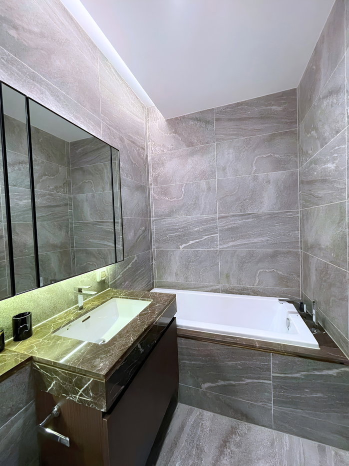 รูป 🔥 THE ESSE Sukhumvit 36 ห้อง Luxury 1 Bedroom Plus 38 ตร.ม. ใกล้ BTS ทองหล่อ เพียง 45,000 บาท/เดือน ✨ ทำเลสุขุมวิท เข้าอยู่ได้ทันที 🏙️ - รูปที่ 9/9