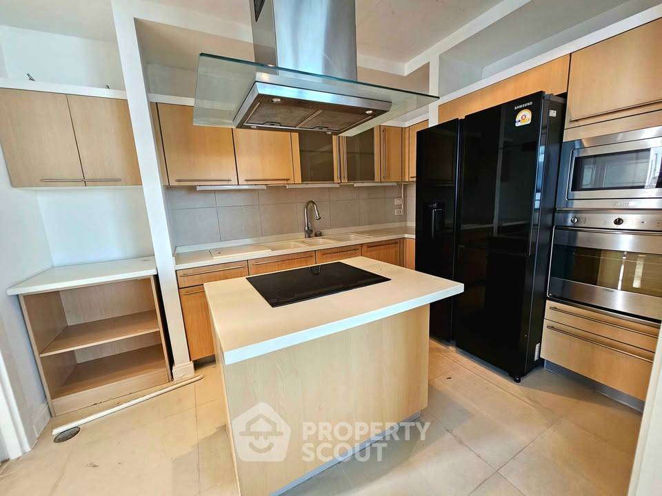 รูป คอนโด 4 ห้องนอน 216 ตร.ม. ให้เช่า ที่ Athenee Residence ใกล้ BTS เพลินจิต 200 ม. (ID 3065004) - รูปที่ 3/17