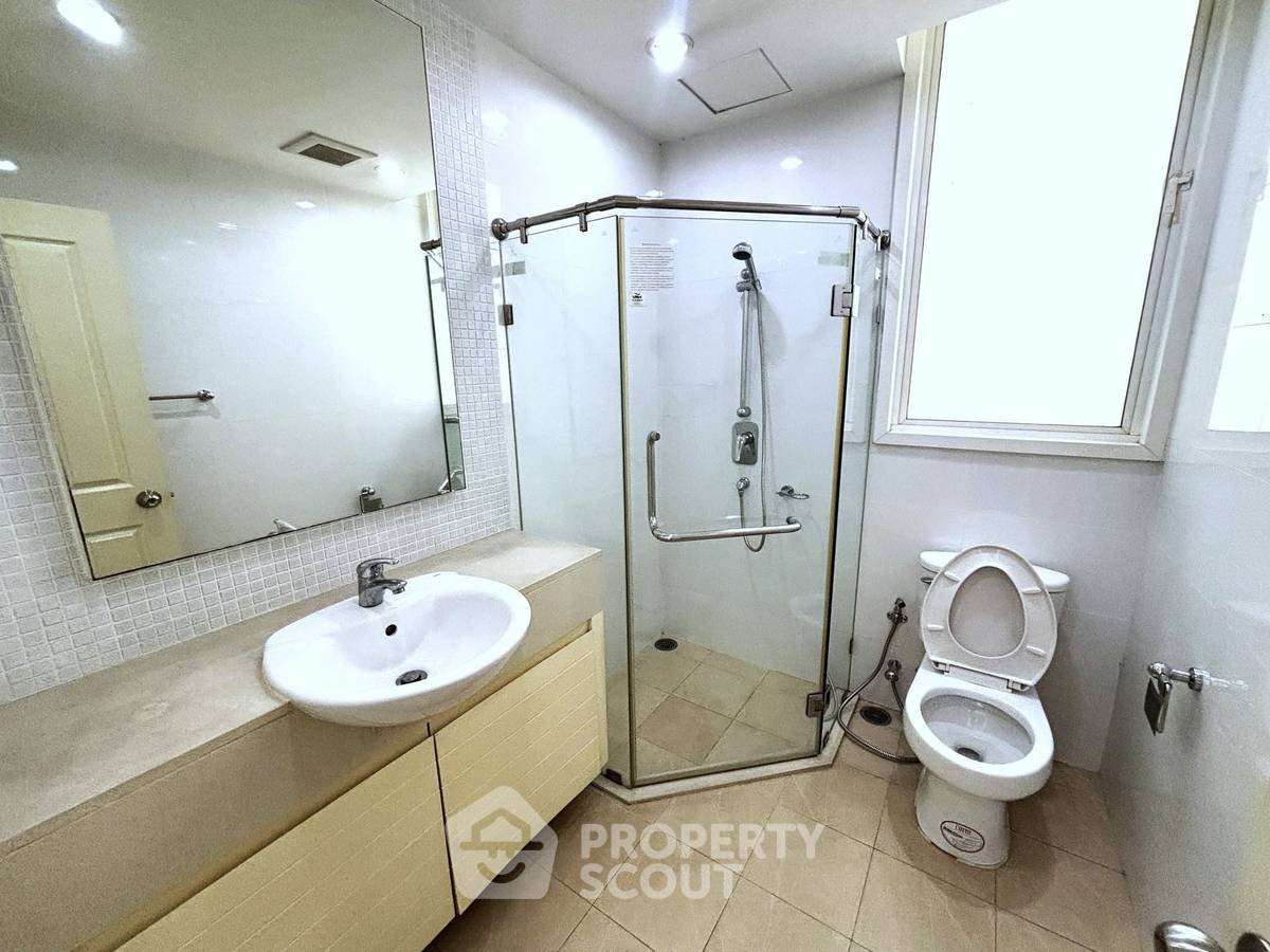 picture 2-BR 95 Sqm On 18th Floor At Siri Residence Sukhumvit, 200m To BTS Phrom Phong (ID 3080843) - 7/12