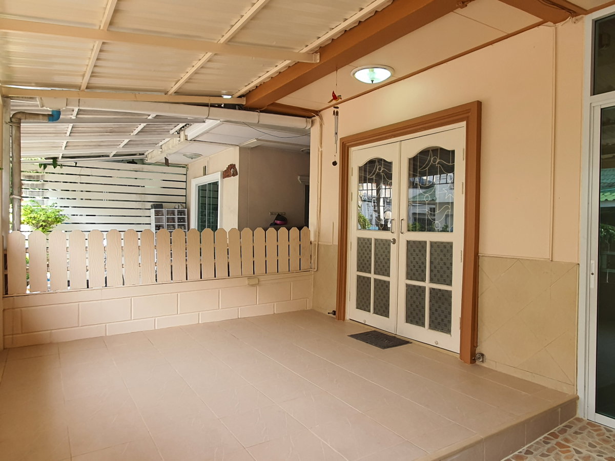 รูป บ้านแฝดรีโนเวทใหม่ สไตล์บ้านเดี่ยว ขนาด 26 ตร.วา ทำเลศักยภาพ ใกล้สนามบินดอนเมือง เดินทางสะดวก - รูปที่ 20/21