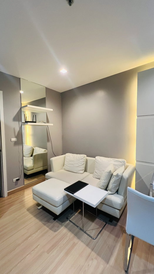 รูป Urbano Absolute Sathorn Taksin for Rent ให้เช่า เออบาโน่ แอบโซลูท สาทร ตากสิน - รูปที่ 2/8