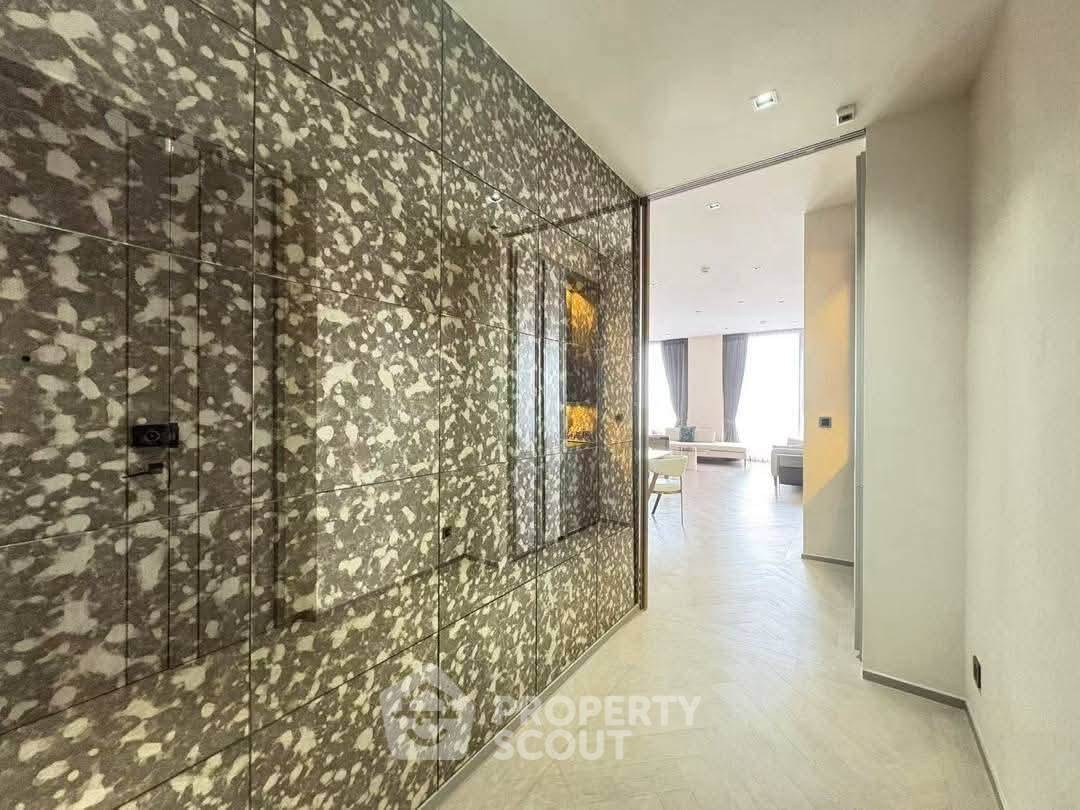 รูป คอนโด 2 ห้องนอน The Reserve Sathorn ชั้น 22 ใกล้ BTS ศาลาแดง (ID 3080577) - รูปที่ 12/13