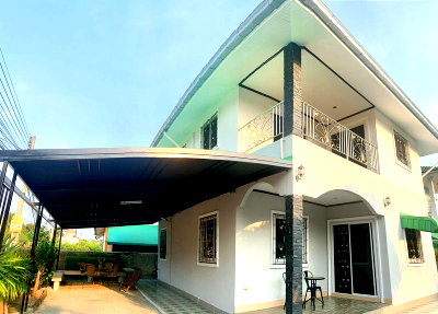 Houses for sale Bang Lamung Chonburi : Two Single Houses for Sale Thung Klom Tan Man East Pattaya