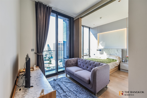 Exclusive Unit from Top Brands Ashton Silom near BTS Chong Nonsi