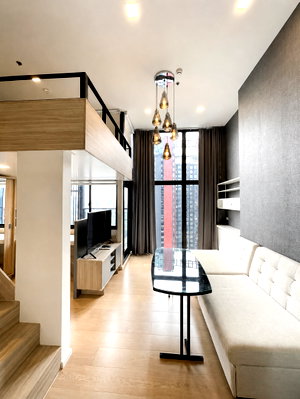 Condos for rent : Near MRT Rama 9🏙️(For Rent) Chewathai Residence Asoke 💵 23,000 THB (Duplex - Loft, 37 sqm)