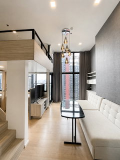 รูปภาพ Near MRT Rama 9🏙️(For Rent) Chewathai Residence Asoke 💵 23,000 THB (Duplex - Loft, 37 sqm)