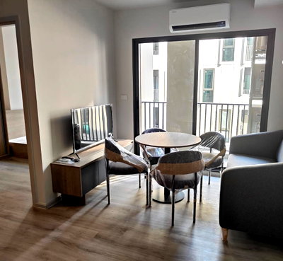 Condos for rent : For Rent CORNER ROOM - Quintara MHy'Gen Ratchada 2 Bedroom 42 sqm. MRT Huaikhwang ONLY 25,000 THB