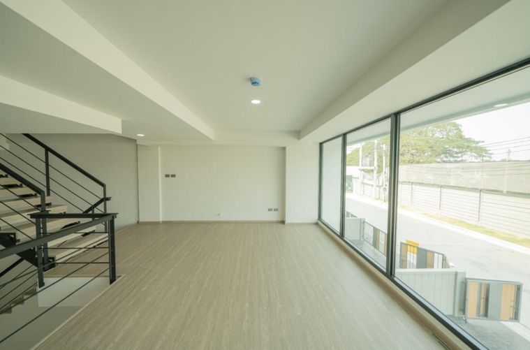 3-bed home office for rent, 22 sq wah, Saphan Sung