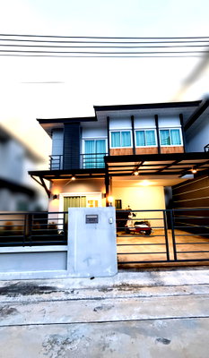 บ้านแฝด วิทยาลัยการสาธารณสุขสิรินธรชลบุรี : 🏡 ขายด่วน บ้านแฝด Baan U ซอย 12 ใกล้นิคมอมตะ ชลบุรี เจ้าของขายเอง พร้อมเข้าอยู่ ราคาต่อรองได้