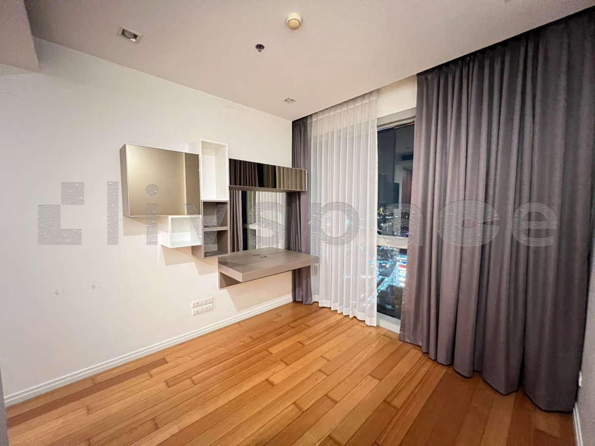 รูป ▚ LL122ツ ให้เช่า: The River Condominium 2 ห้องนอน 130ตร.ม. ชั้นสูง ห้องมุม วิวแม่น้ำเจ้าพระยา เห็น Iconsiam เฟอร์ครบพร้อมอยู่✨ - รูปที่ 12/14