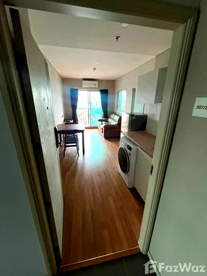 Condos for sale : Corner 1-BR at Lumpini Taopoon Interchange (Lucky #207/207) 6578486