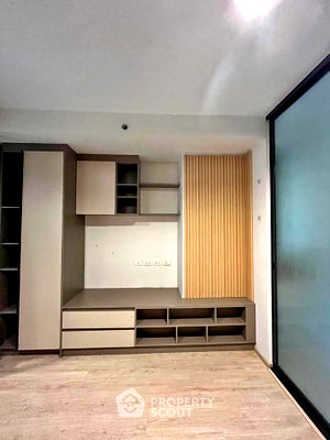 Condos for sale : 1-BR 35 Sqm At High-Floor 23, Ideo Sathorn-Wongwian Yai, 200m to BTS Wongwian Yai (ID 3081066)