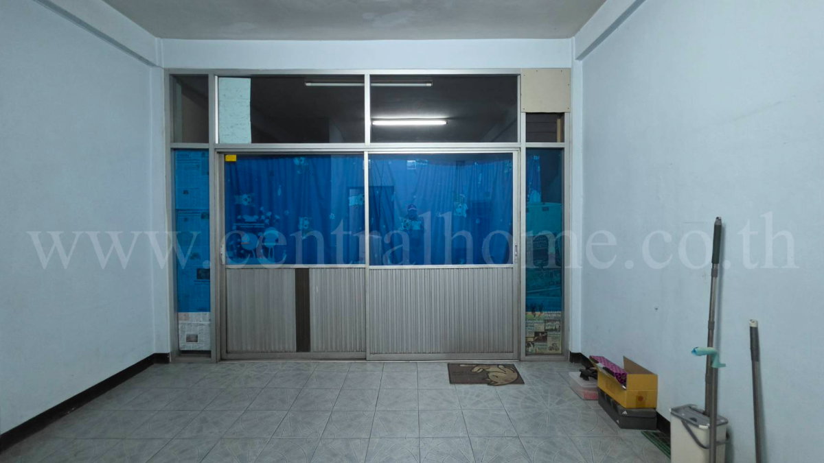รูป อาคารพาณิชย์ 4.5 ชั้น ติดถนนลาดพร้าว หน้าซอยลาดพร้าว 72 ขายพร้อมผู้เช่าระยะยาว - รูปที่ 21/35