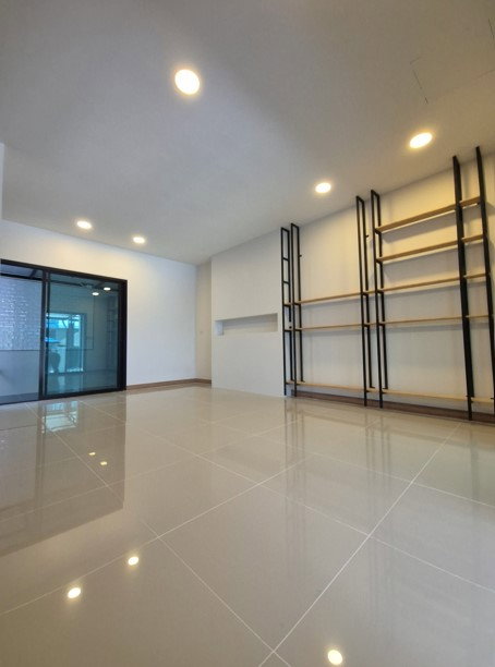 รูป ขายถูกสุดในโครงการ ขายบ้านผมเอง โครงการ ดีน่า ลภาวัน 23 บางบัวทอง นนทบุรี - รูปที่ 30/32