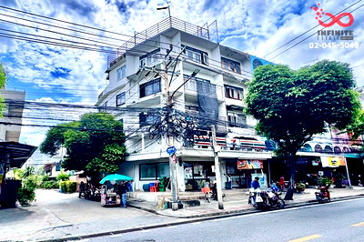 อาคารพาณิชย์ กรุงเทพมหานคร : ขายอาคารพาณิชย์ 4.5 ชั้น 45 ตร.ว. ประชาสงเคราะห์ ดินแดง หลังมุม ติดถนน  ใกล้ MRT ห้วยขวาง