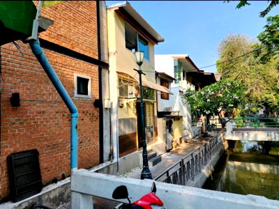บ้านเดี่ยว กรุงเทพมหานคร : ร้านกาแฟและเกสเฮาส์ ติดศาลาว่าการกทม.