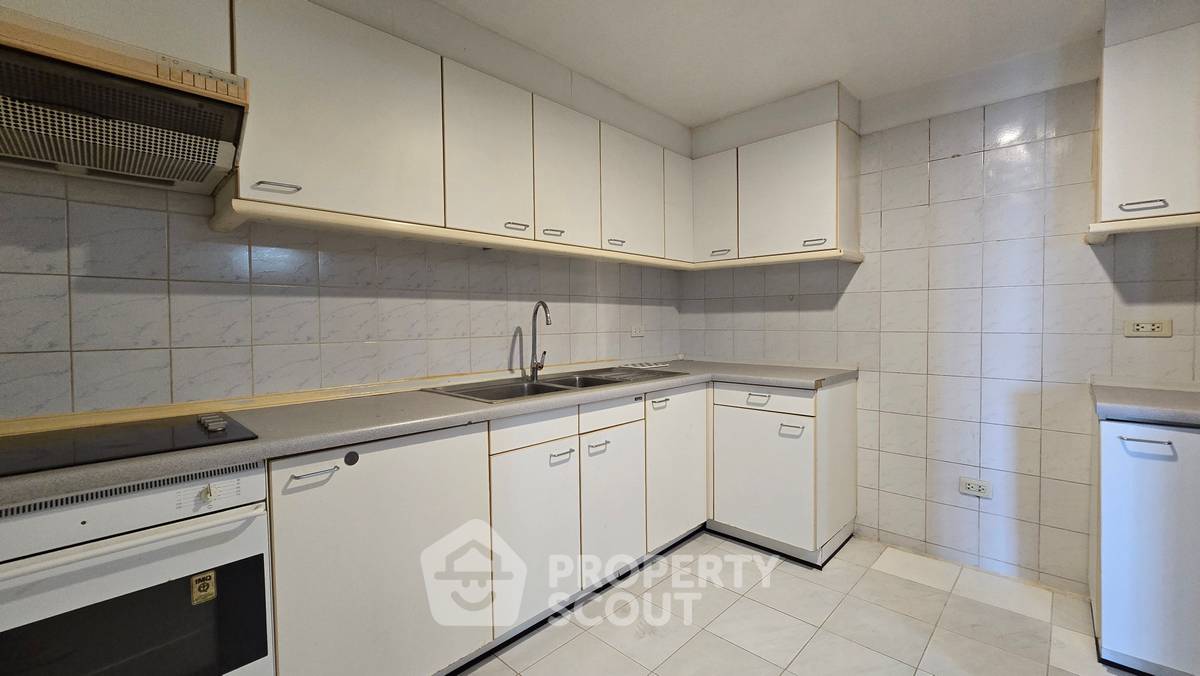 รูป คอนโด 3 ห้องนอน ให้เช่า ใน ลีอัง การ์เดน ใกล้ช่องนนทรี ยานนาวา (ID 3082894) - รูปที่ 9/20