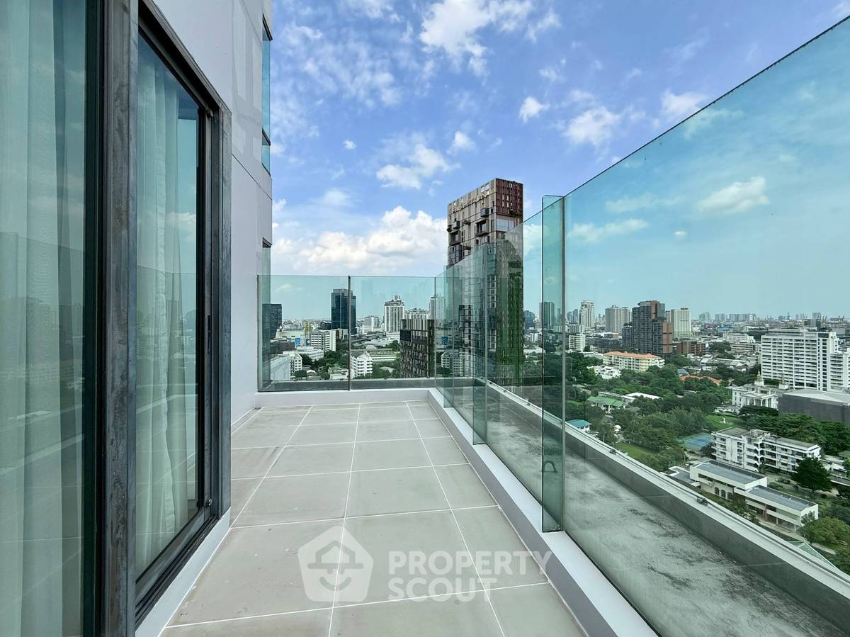 รูป คอนโด 2 ห้องนอน ขนาด 88 ตร.ม. ขาย ที่ ริธึ่ม สุขุมวิท 36-38 ใกล้ BTS ทองหล่อ 300 เมตร (ID 3083320) - รูปที่ 18/22