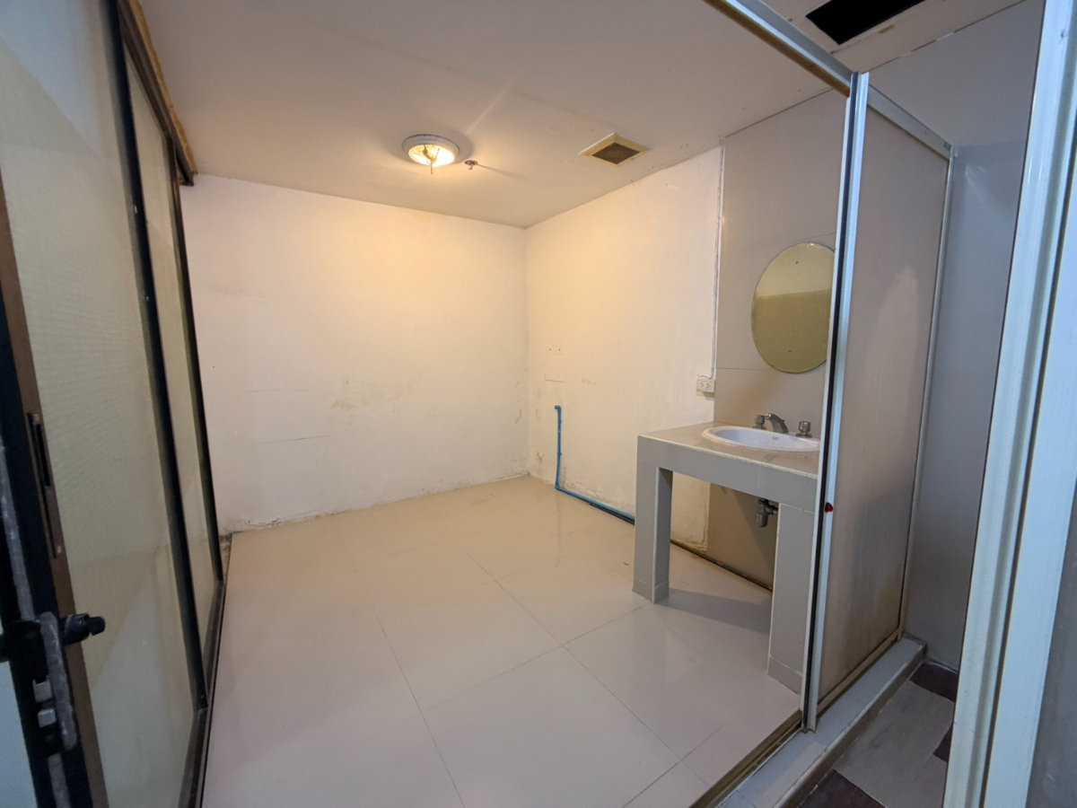 รูป The Royal Navin Tower ให้เช่าเดือนละ 48,000 บาท 086-5049889 - รูปที่ 2/10