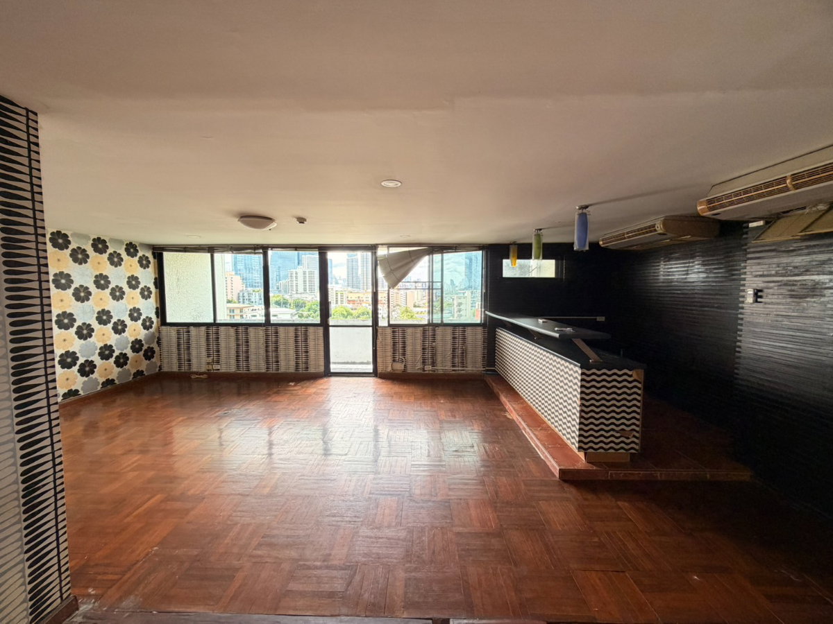 รูป The Royal Navin Tower ให้เช่าเดือนละ 48,000 บาท 086-5049889 - รูปที่ 10/10