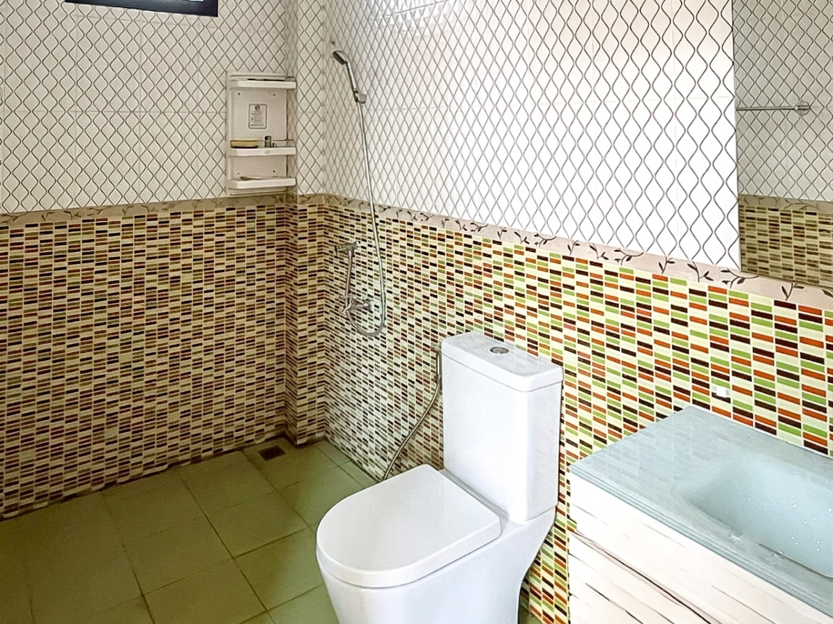 รูป Luxury 2Storey House for Rent Noen Plub Wan East Pattaya 5Bed - รูปที่ 15/25