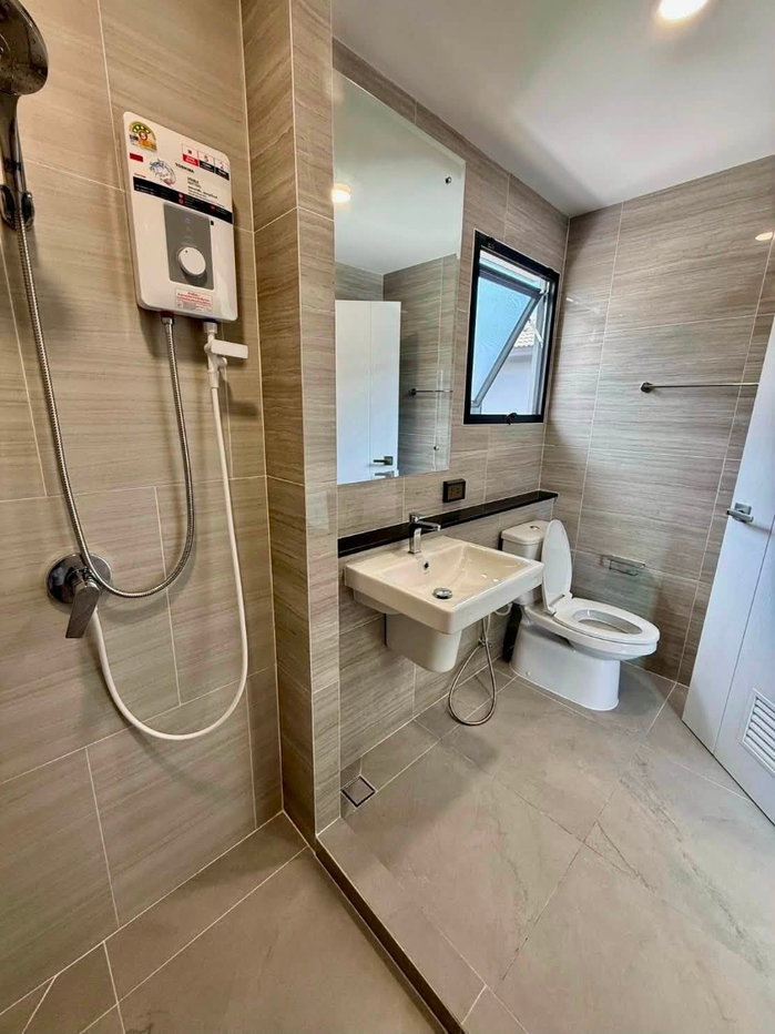 รูป บ้านเดี่ยวให้เช่า 🔥 Britania Bangna-Srivaree 🔥 4 ห้องนอน 4 ห้องน้ำ บ้านตกแต่ง เฟอร์ครบทุกห้อง พร้อมเข้าอยู่ - รูปที่ 21/23
