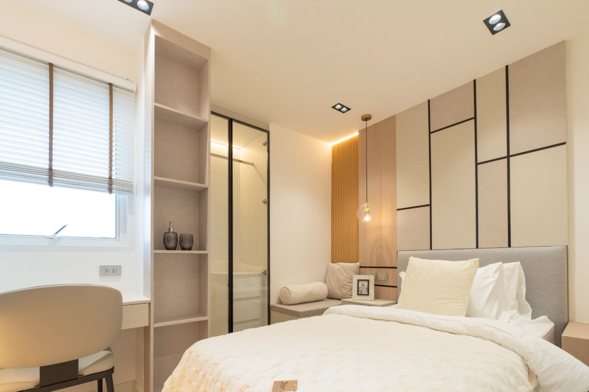 picture Luxury Penthouse Condominium for Sale - 12/40