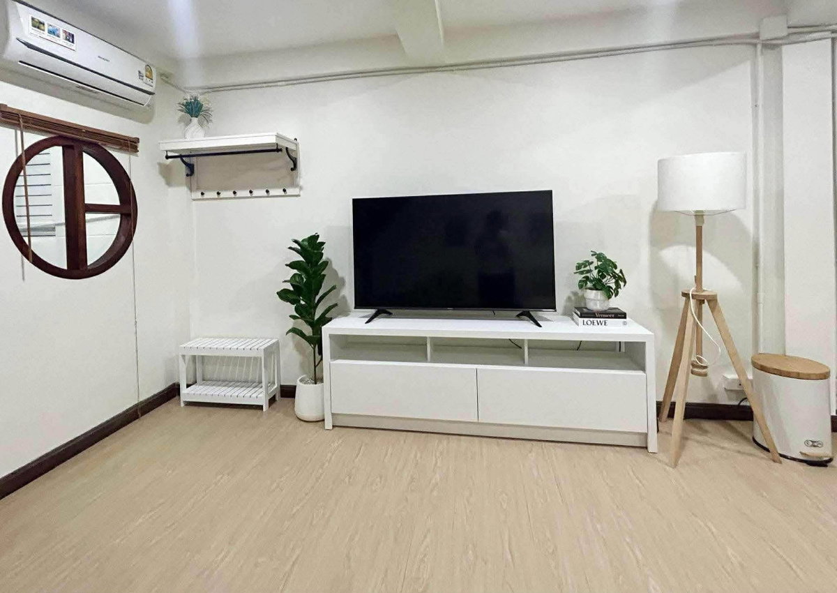 รูป ปล่อยเช่าทาวน์เฮาส์ ทำเลสวนดอก – กองบิน 2 ห้องนอน 2 ห้องน้ำ - รูปที่ 2/17