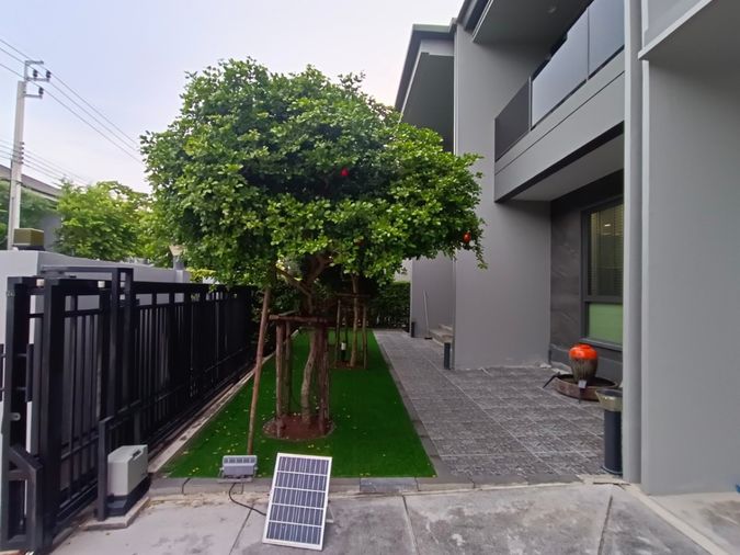 4-bed house for rent, 300 sqm, 80 sq wah, Setthasiri Krungthep Kreetha