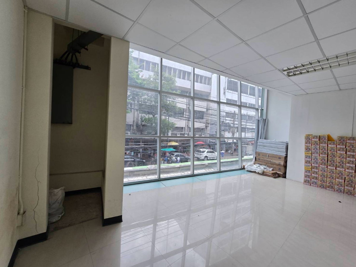 รูป 🏢✨ ให้เช่าอาคารพาณิชย์ 2 คูหา รีโนเวทใหม่ 📍 ทำเล Prime ราชวงศ์–ทรงวาด–เยาวราช - รูปที่ 3/6