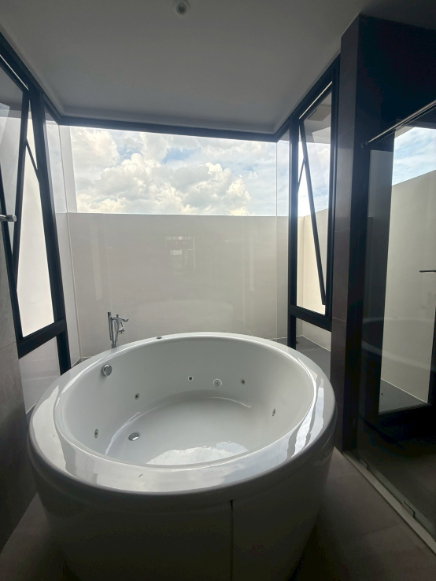 picture Ultra Luxury Detached House | MALTON | 544 Sq.m. | Move-in Ready - 17/35