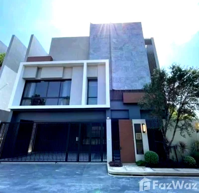 Houses for rent Ramkhamhaeng Road : Bugaan Krungthep Kreetha 3 flooring House 5343111