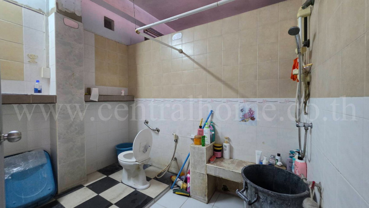 รูป อาคารพาณิชย์ 4.5 ชั้น ติดถนนลาดพร้าว หน้าซอยลาดพร้าว 72 ขายพร้อมผู้เช่าระยะยาว - รูปที่ 19/35