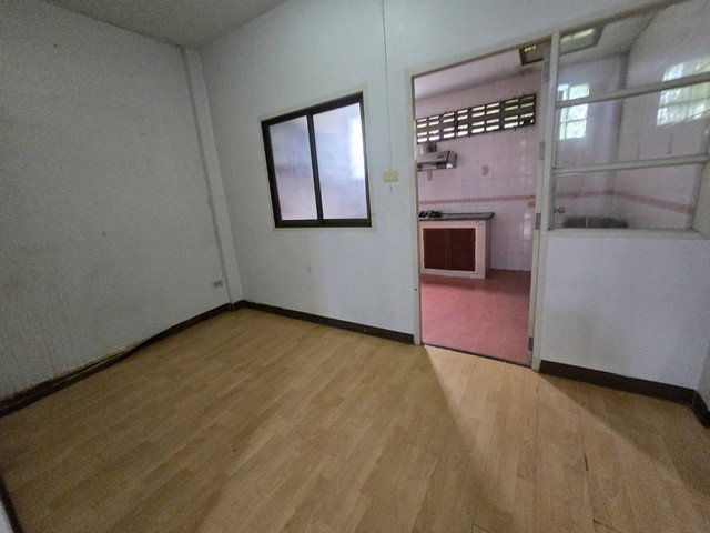 picture FOR RENT TOWNHOUSE PROPERTY 17000 BAHT per MONTH - 8/21