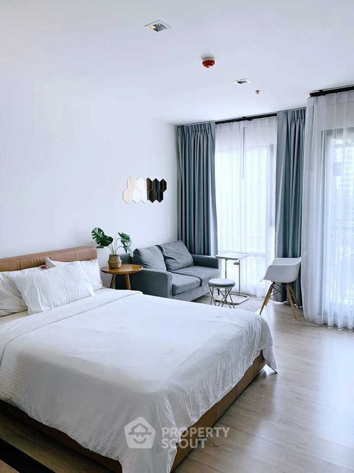 รูป ห้องมุมสูง 15 ชั้น 1 ห้องนอน 25 ตร.ม. ที่ Rhythm Sukhumvit 36-38 ใกล้ BTS ทองหล่อ 300 ม. (ID 2841547) - รูปที่ 1/8