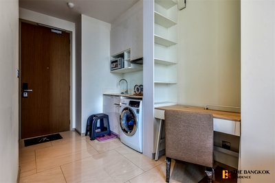 Condos for sale : Exclusive Unit from Top Brands Ashton Silom near BTS Chong Nonsi