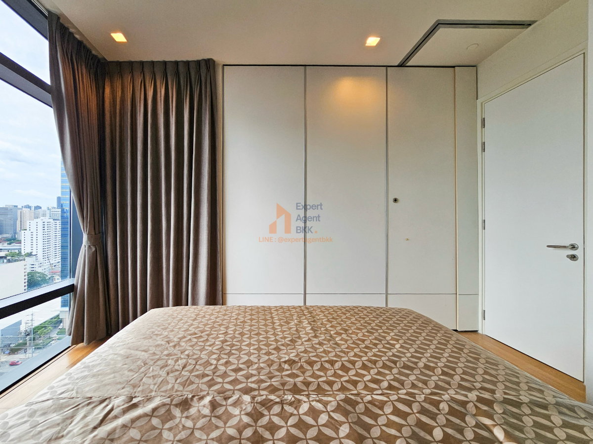 picture SALE : Circle Living Prototype - 1 Bedroom LC247 - 11/13