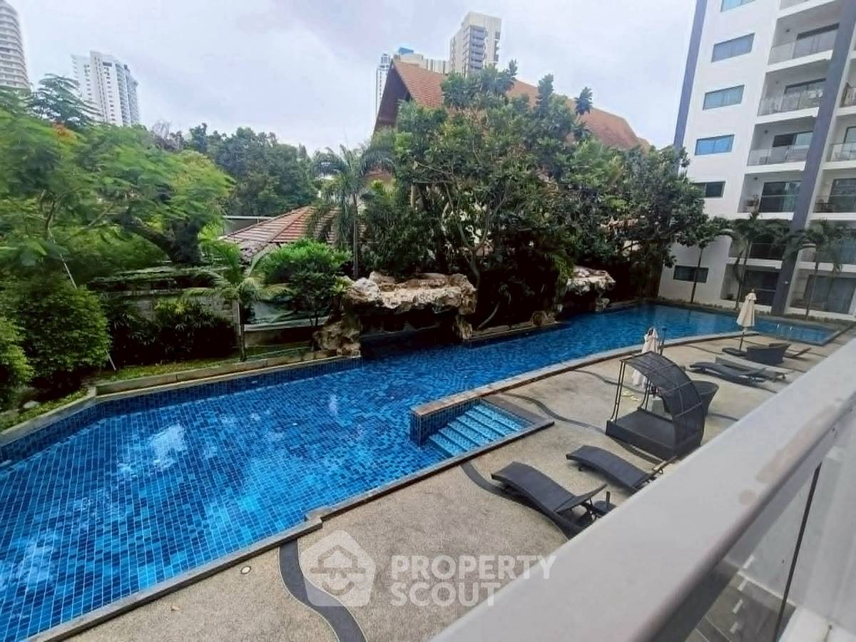 รูป คอนโด 1 ห้องนอน 36 ตร.ม. ให้เช่า Club Royal Condominiums ใกล้ Sanctuary Of Truth (ID 3082177) - รูปที่ 1/16