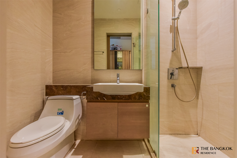 Exclusive Unit from Top Brands Ashton Silom near BTS Chong Nonsi
