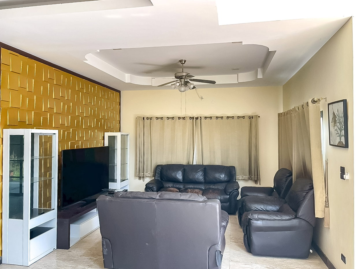 รูป Luxury 2Storey House for Sale Noen Plub Wan East Pattaya 5Bed - รูปที่ 3/25