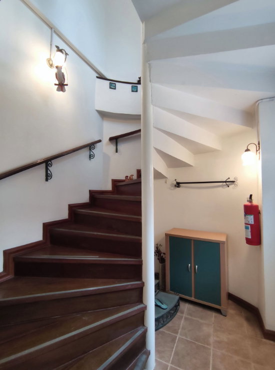 picture 2-Storey Traditional Lanna Thai House for Rent - 10/14