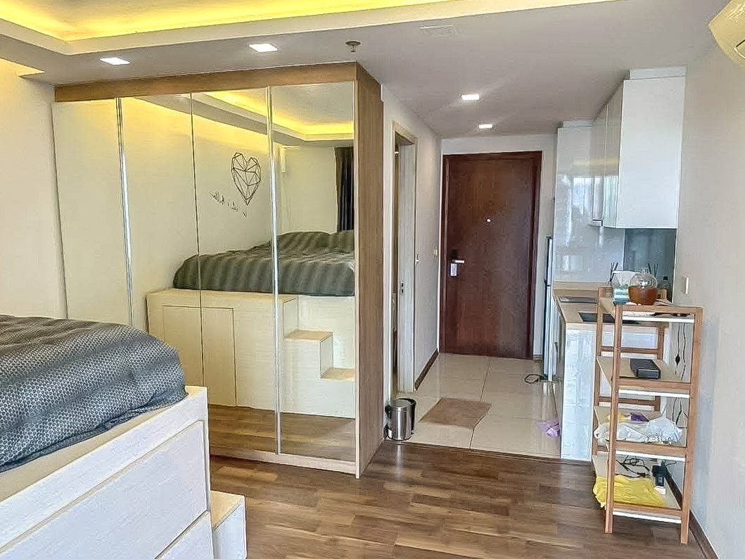 picture The Peak Towers Pratumnak Condo for Sale Studio Sea View - 3/9
