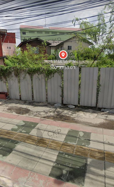 รูป ขายที่ดินทำเลศักยภาพ ติดถนนปู่เจ้าสมิงพราย เหมาะสำหรับทำอาคารพาณิชย์เพื่อการค้า หรือปลูกสร้างเพื่ออยู่อาศัยในทำเลใกล้เมือง เดินทางสะดวก | 93392 - รูปที่ 4/5